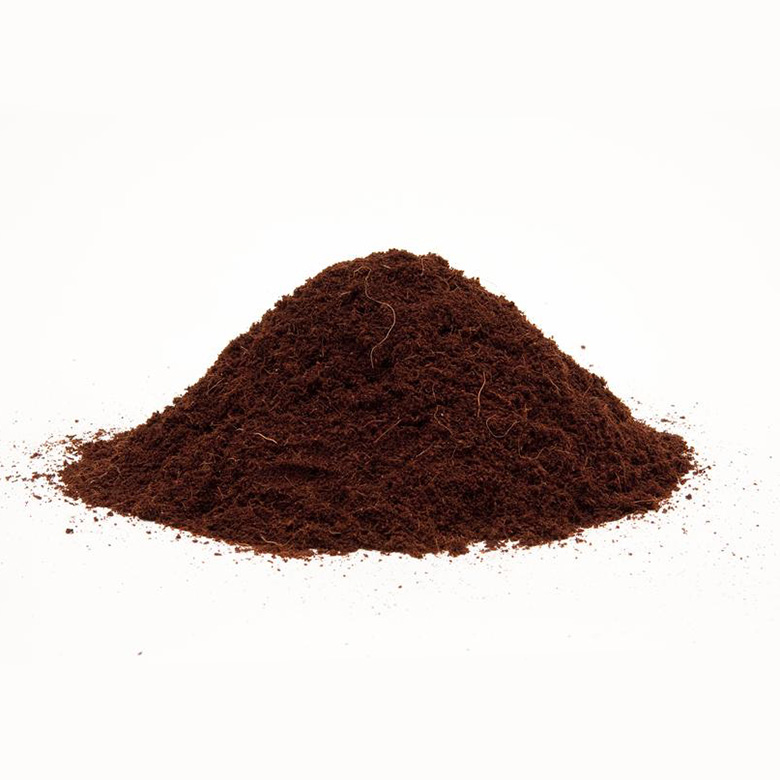 Pile of Royal Gold Soil – Coco Fiber, which adds air pockets containing oxygen to your grow media